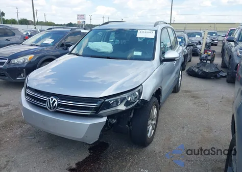 2017 Volkswagen Tiguan 2.0T/2.0T S z USA, uszkodzony, nr VIN WVGAV7AX7HK015441
